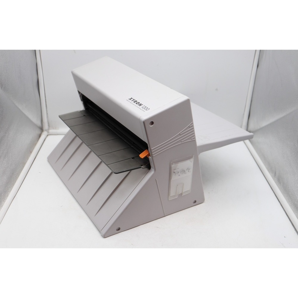 Xyron 1200 Hand Crank Cold Laminator Machine | 4 Refill Cartridges | WORKS GREAT - Picture 7 of 16
